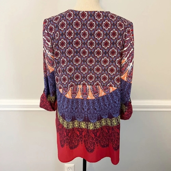 Francesca’s Olive Hill Patterned V-Neck Blouse, Size M - Picture 5 of 9